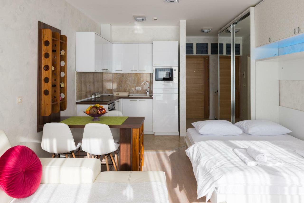 Harmonia Panorama Apartments บุดวา ภายนอก รูปภาพ